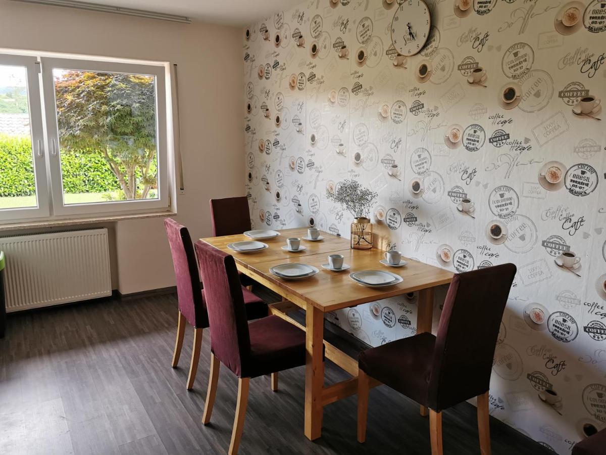 Gemuetliche 90 Qm Wohnung In Saarburg, Zentral Gelegen, Garten Mit Aussicht, Separater Eingang Luaran gambar