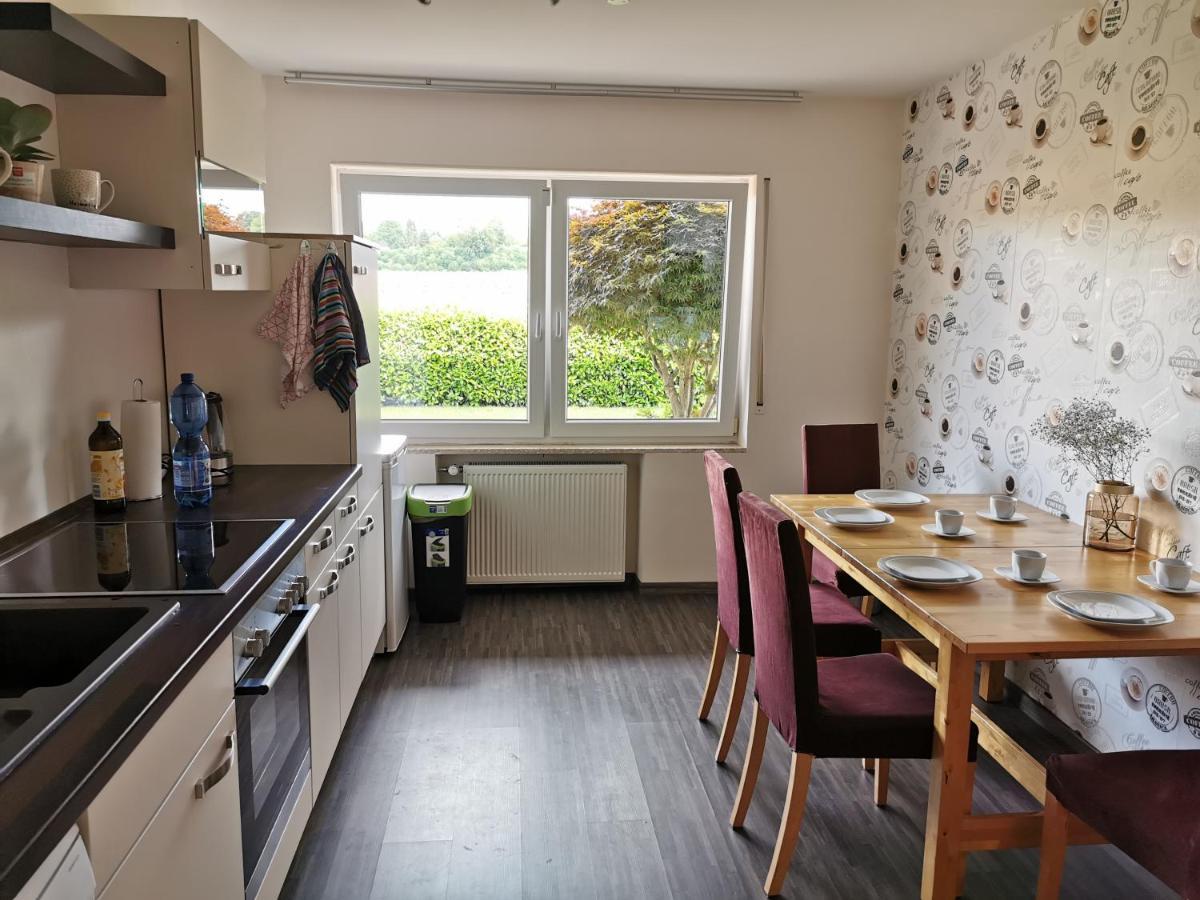 Gemuetliche 90 Qm Wohnung In Saarburg, Zentral Gelegen, Garten Mit Aussicht, Separater Eingang Luaran gambar