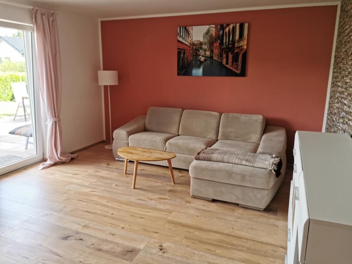 Gemuetliche 90 Qm Wohnung In Saarburg, Zentral Gelegen, Garten Mit Aussicht, Separater Eingang Luaran gambar
